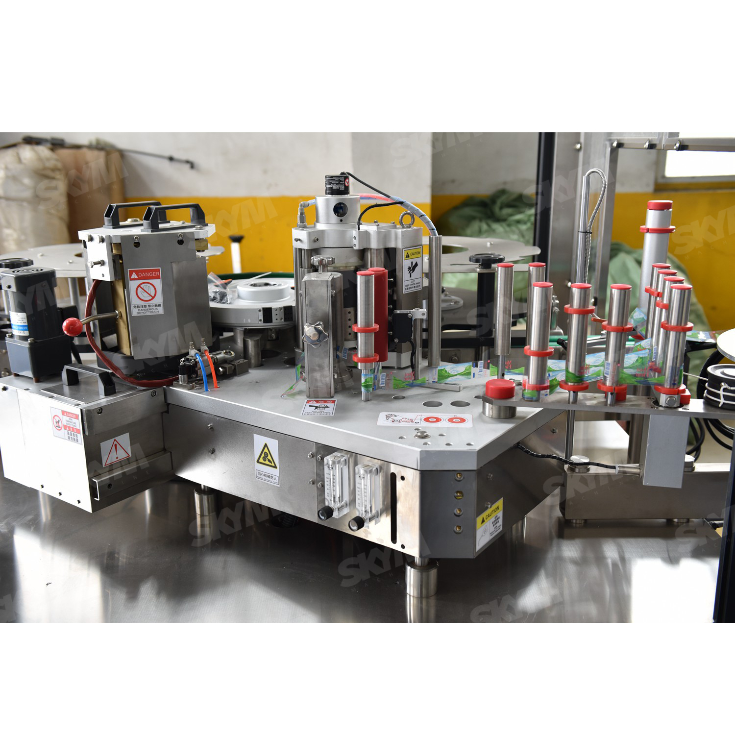 Linear Type Automatic OPP Hot Melt Labeling Machine